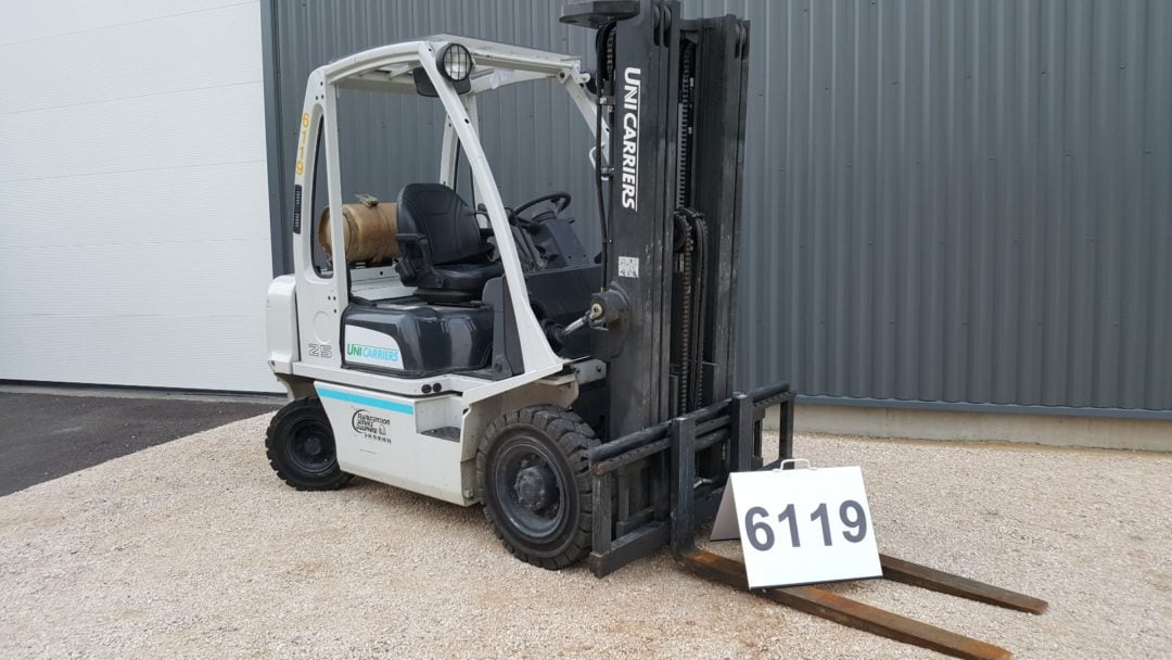 6119 – NISSAN DX25G