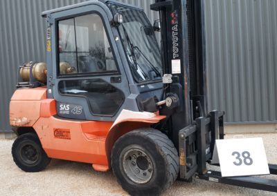 38 – TOYOTA 027FG40