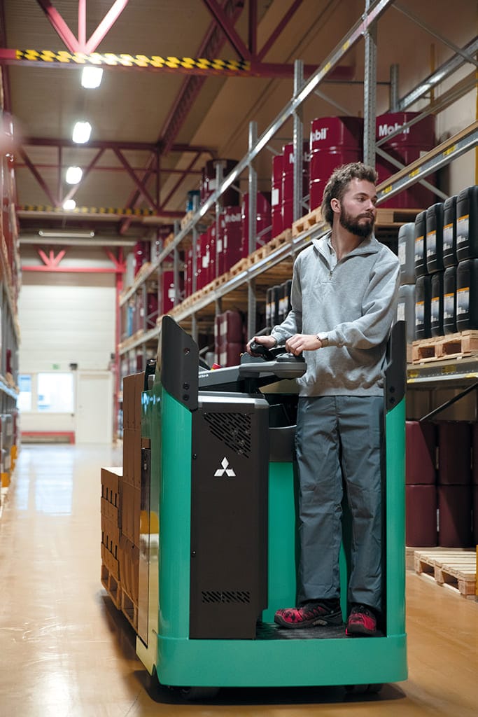 Transpalettes électriques à conducteur porté debout Mitsubishi Premia EX