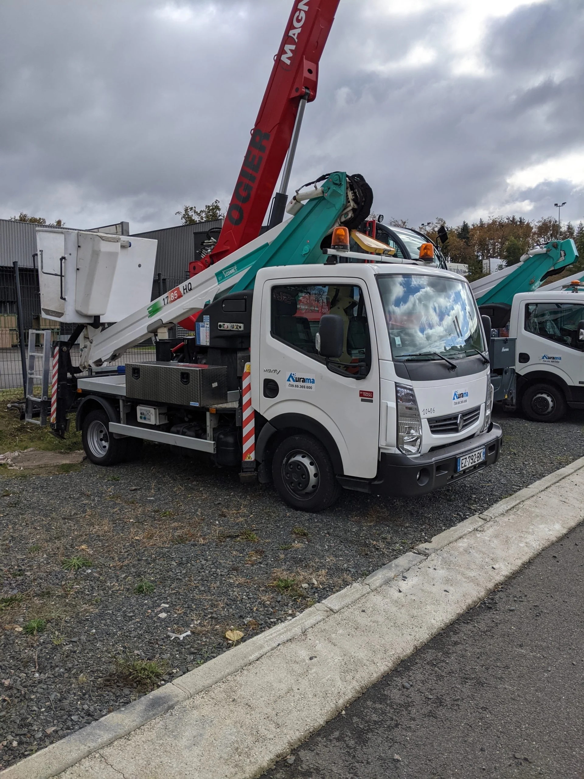 camion grue nacelle camion grue nacelle