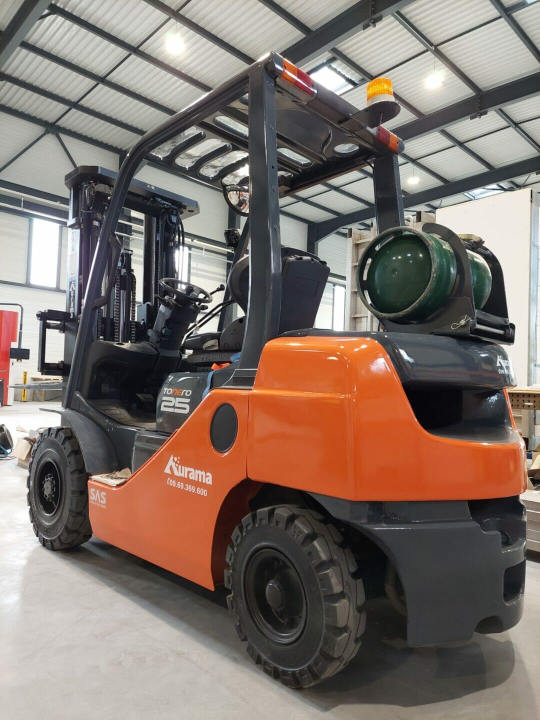 Chariot élévateur à gaz 2.5 tonnes